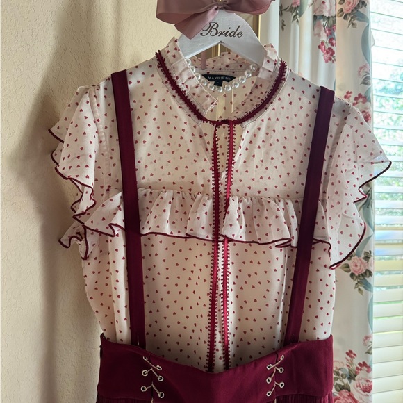 Cream and red polka dot ruffle top and pants with adjustable straps - Picture 3 of 7